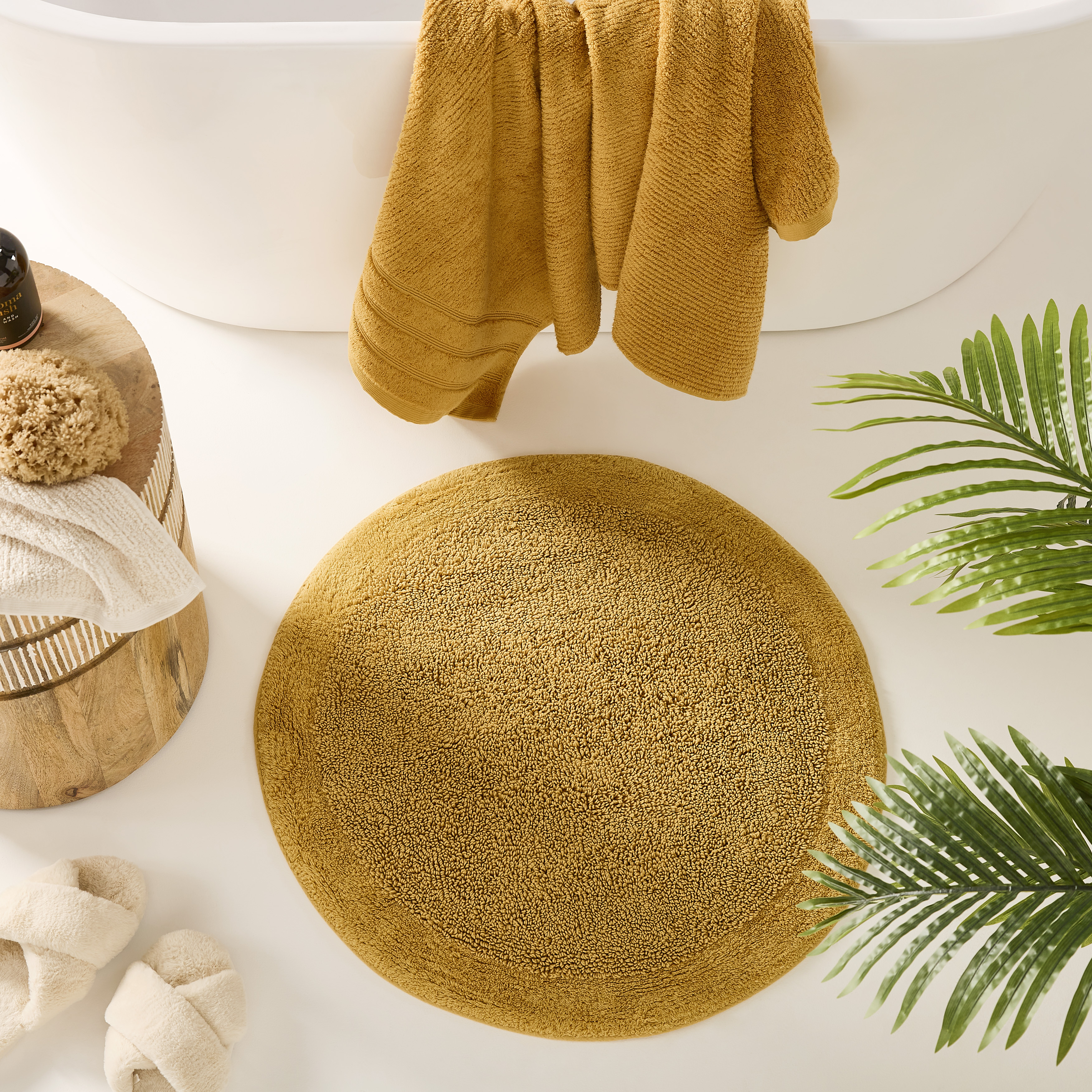 Nicola Mustard Combed Cotton Circle Bath Mat