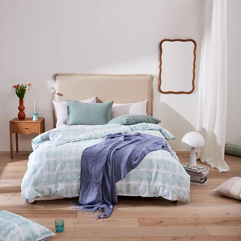 Malmo Arctic Blue Linen Throw