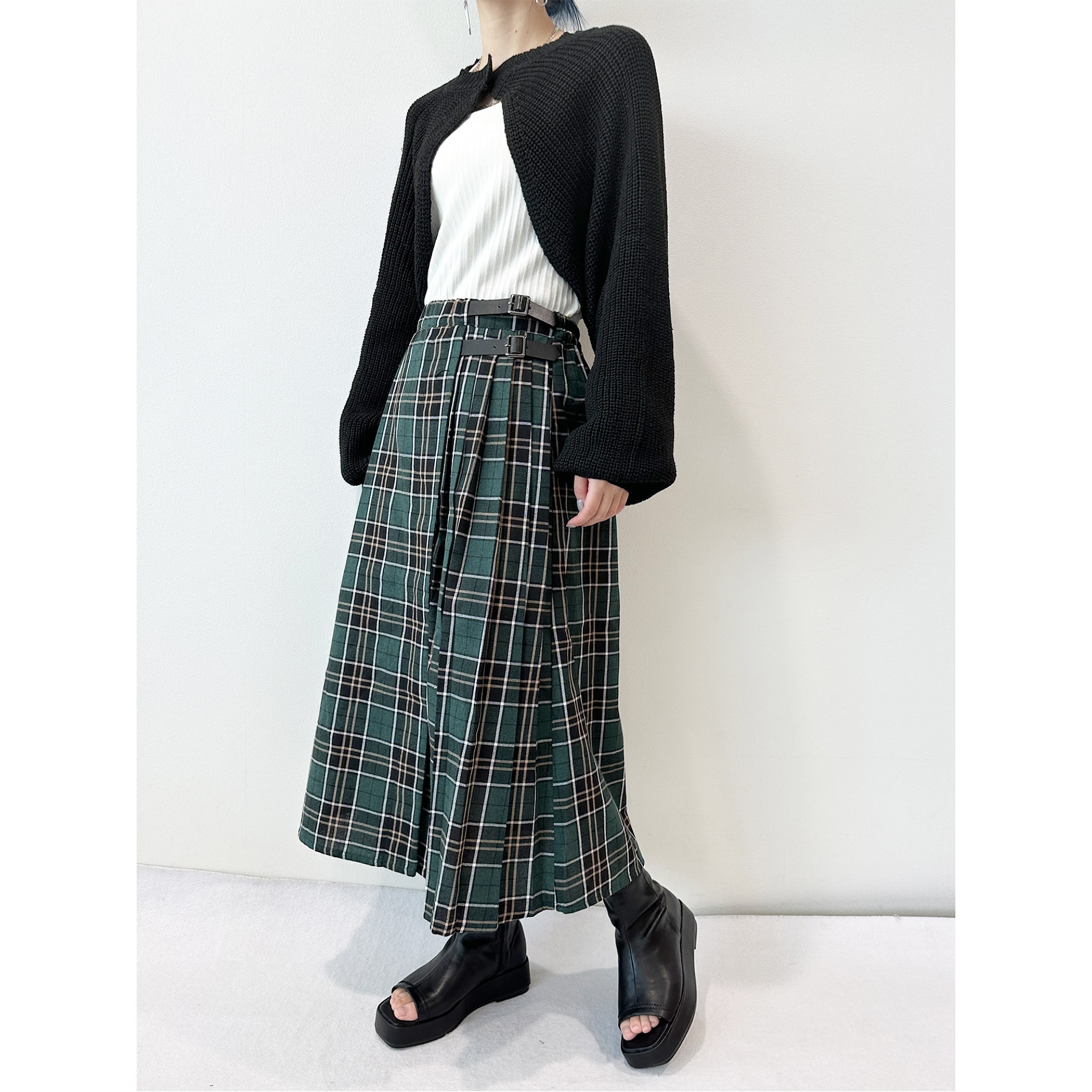 ベルテッドチェックプリーツロングスカート