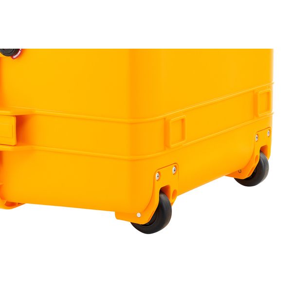 Peli 1615 Air Foam Yellow