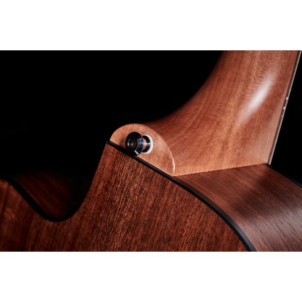 Maton SRS70C-12 w/ Case