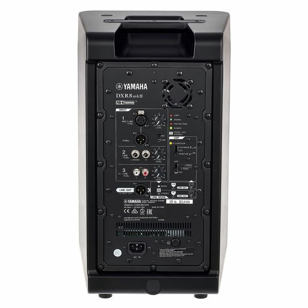 Yamaha DXR8 MKII Bundle