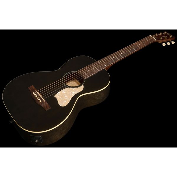 Art & Lutherie Roadhouse Faded Black A/E