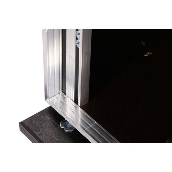 Thon Rack 6U Live 45 Wheels