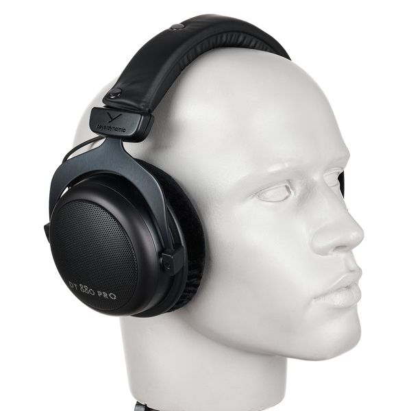 beyerdynamic DT-880 Pro Black Edition