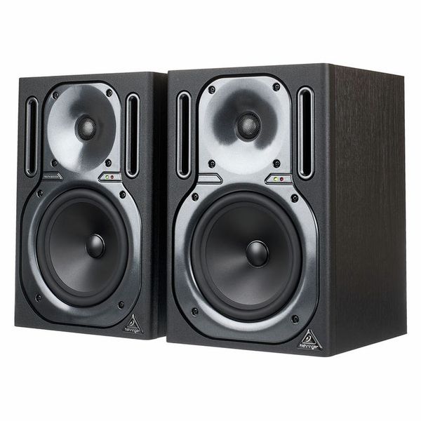 Behringer B2030A Truth