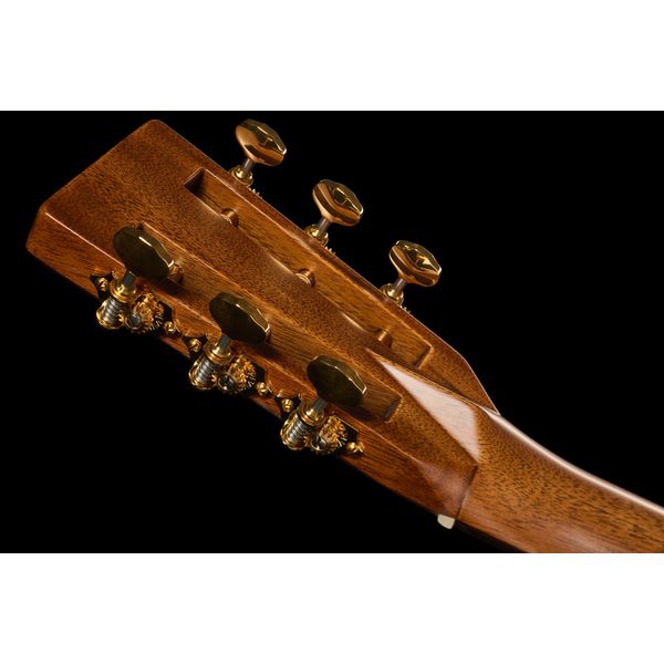 Martin Guitar 012-28 Modern Deluxe