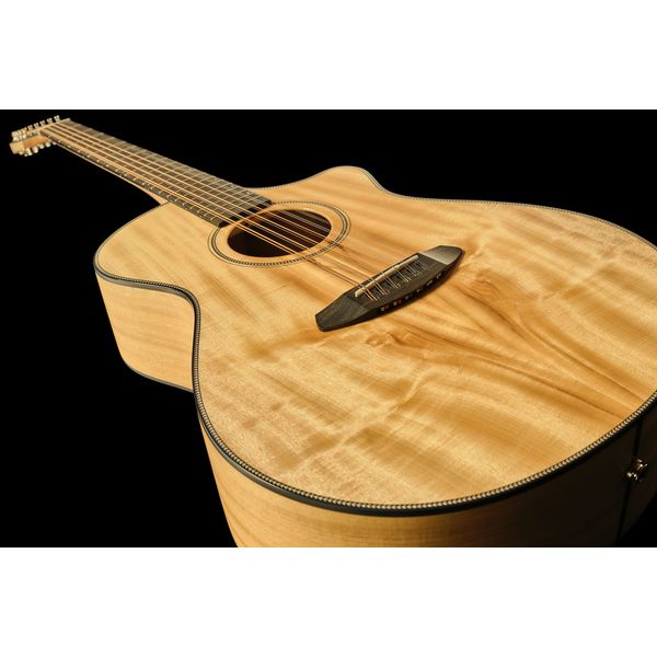 Breedlove Oregon Dreadnought Concerto 12