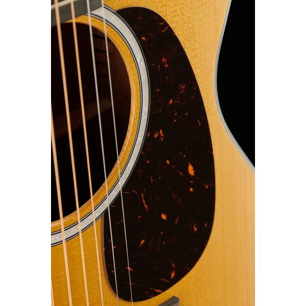 Martin Guitar 000JR-10E Shawn Mendes