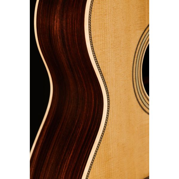 Martin Guitar 00-28 Modern Deluxe