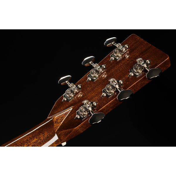 Martin Guitar 000-28ECL Eric Clapton Left