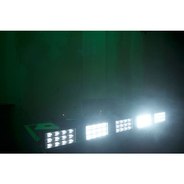 Stairville LF-12 LED Flash 12 COB Strobe