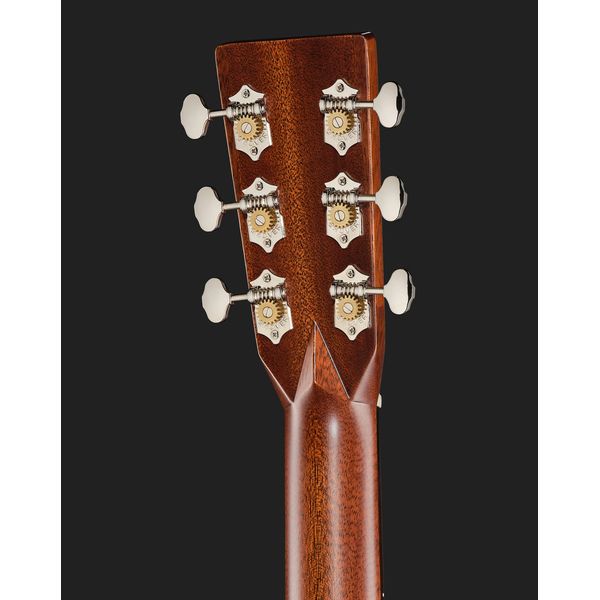 Martin Guitar D-28 Satin Amberburst