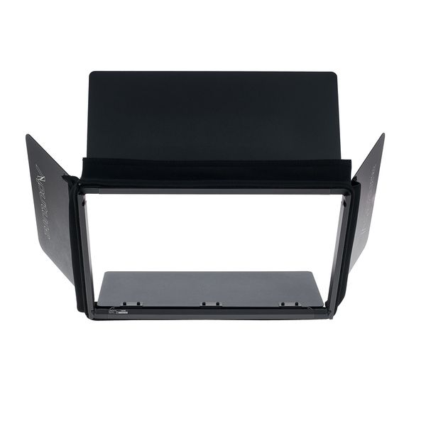 Aputure Nova P300c Barn Doors