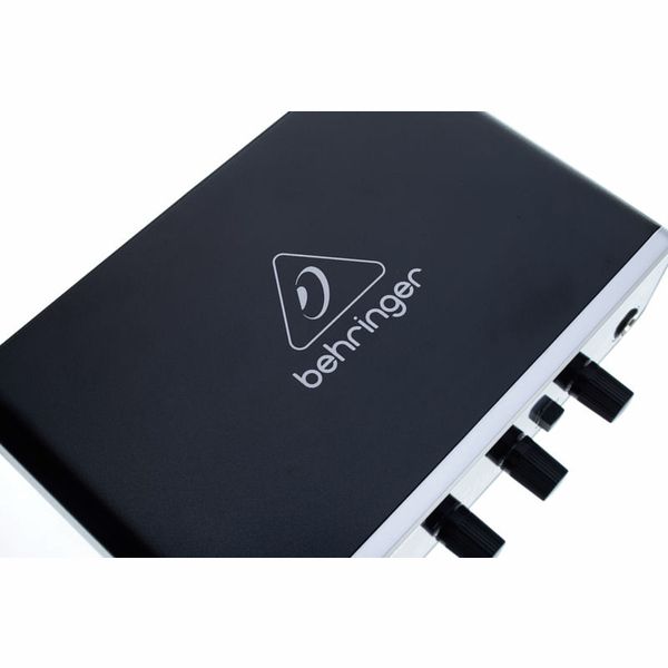 Behringer U-Phoria UMC22