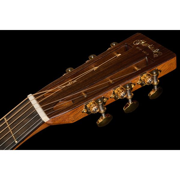 Martin Guitar 012-28 Modern Deluxe