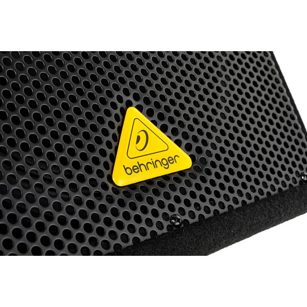 Behringer Eurolive VS1220F