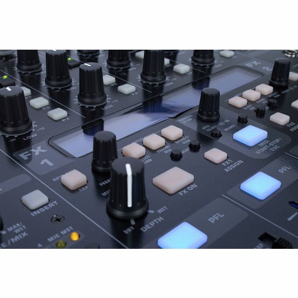 Behringer DDM 4000 Bundle