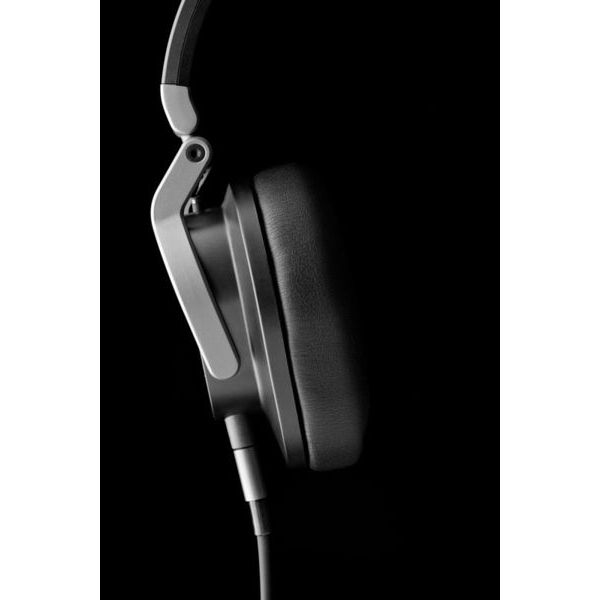 Austrian Audio Hi-X50