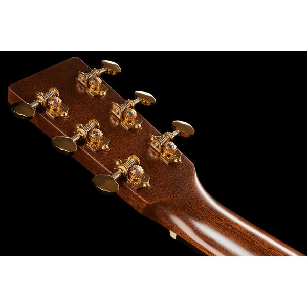 Martin Guitar D-18 Modern Deluxe