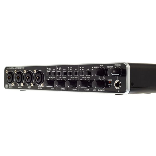 Behringer UMC404HD