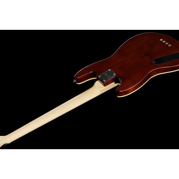 Marcus Miller U5 NT MN Short FL