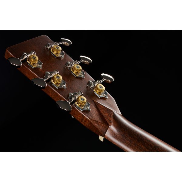 Martin Guitar D-28 Sunburst Lefthand