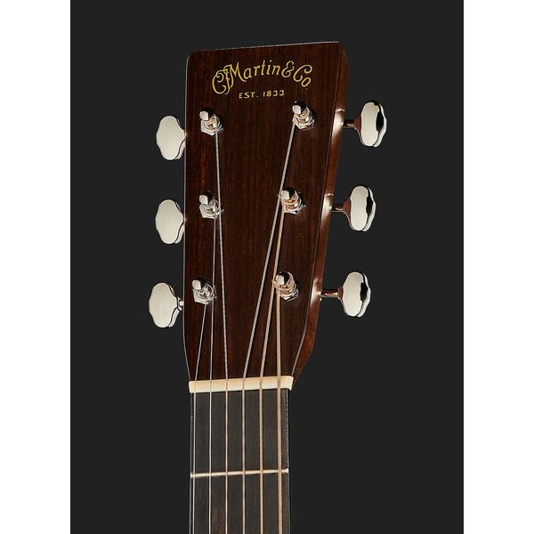 Martin Guitar D-28 Sunburst Lefthand