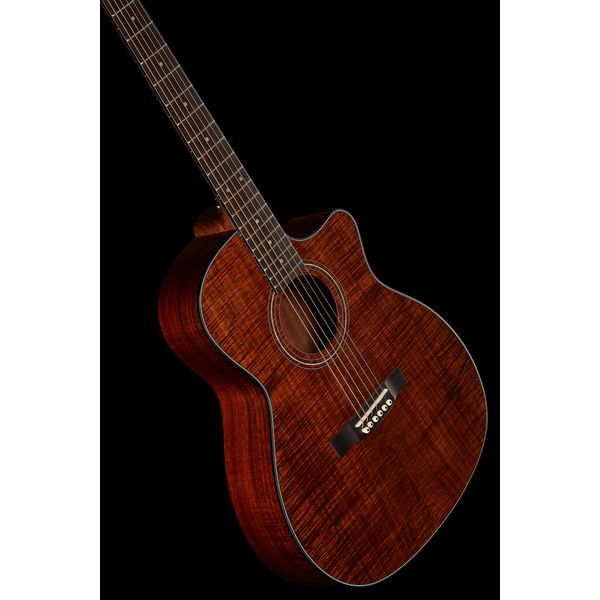 Guild OM-260CE Deluxe BW