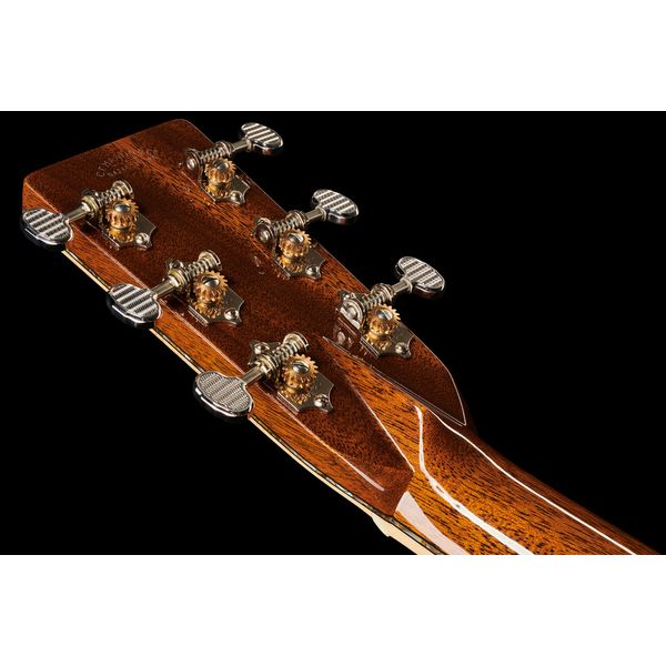 Martin Guitar D-200 Deluxe