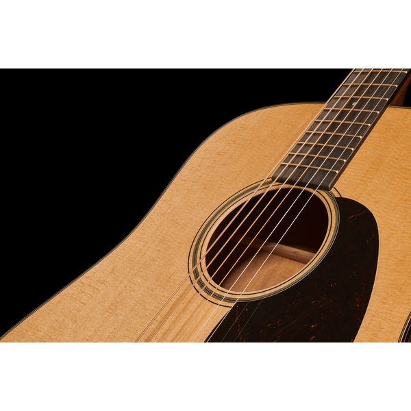 Martin Guitar D-18 Modern Deluxe