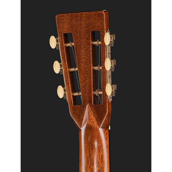 Martin Guitar 00 Custom Edition 2025 NAMM