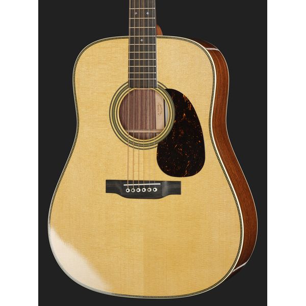 Martin Guitar D-28 Billy Strings