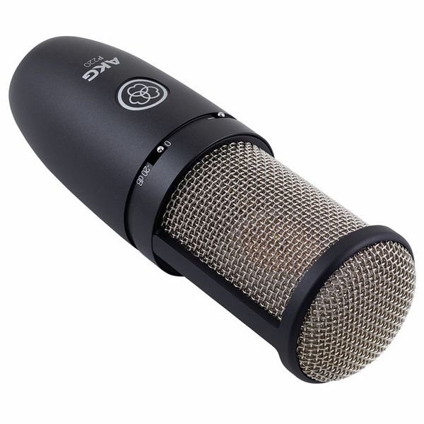 AKG P220