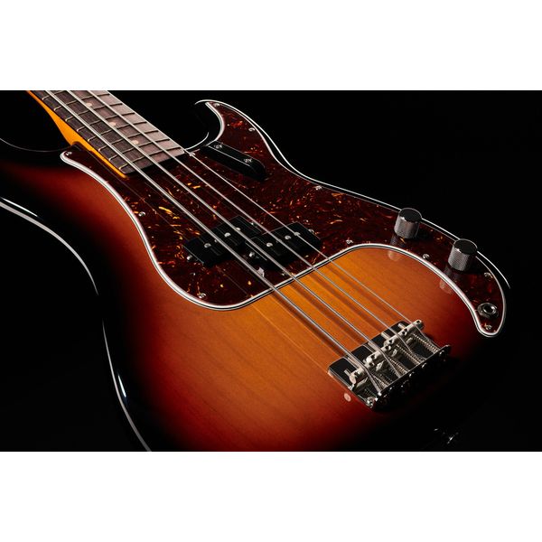 Fender AV II 60 P BASS RW WT3TB