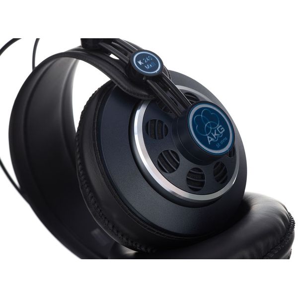 AKG K-240 MKII