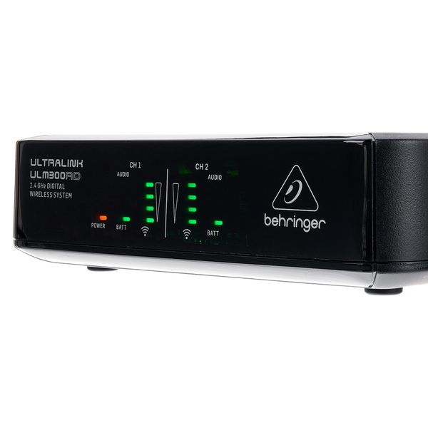 Behringer ULM302MIC Bag Bundle