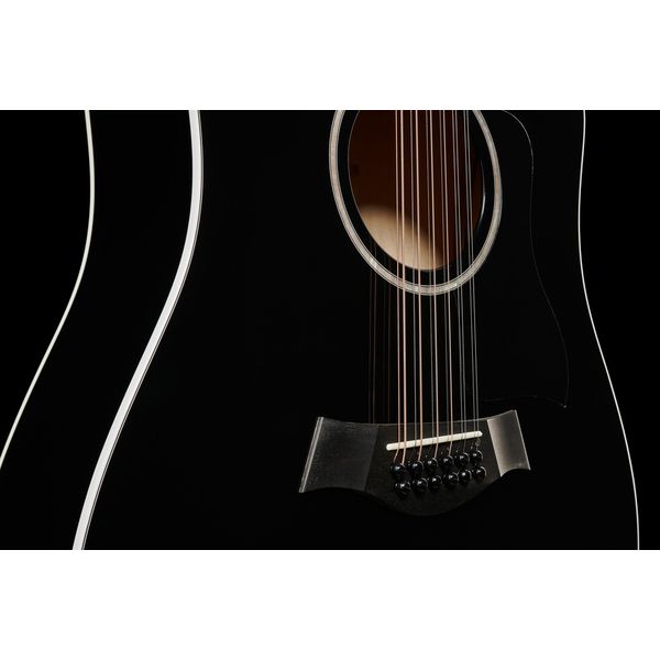 Taylor 250ce-BLK Plus