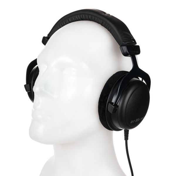 beyerdynamic DT-880 Pro Black Edition