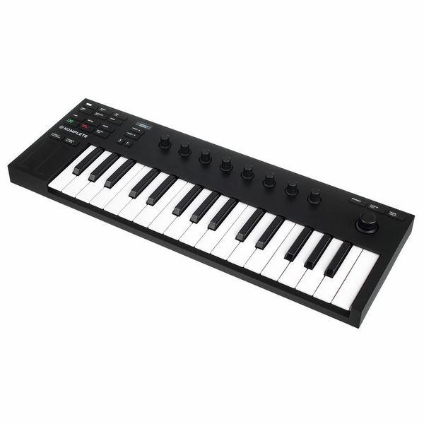 Native Instruments Komplete Kontrol M32 Case Bdl.
