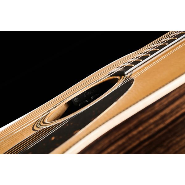 Martin Guitar D-28E Modern Deluxe