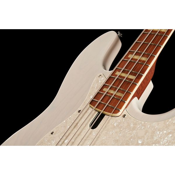 Marcus Miller V8-4 WB