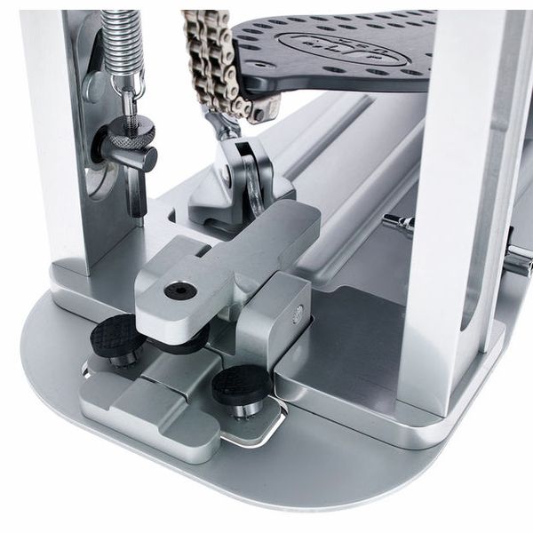 DW MCD Single Pedal Gun Metal