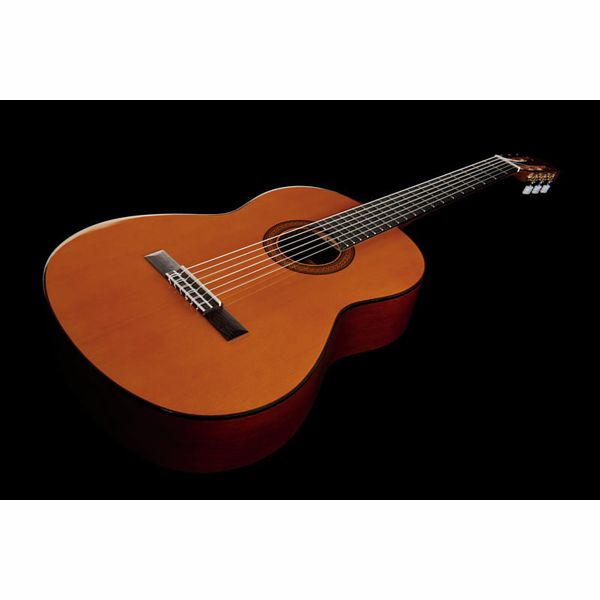 Yamaha CG102 NT Bundle