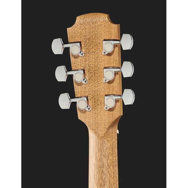 Sheeran by Lowden S04