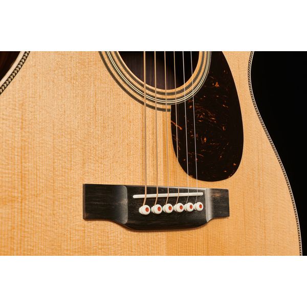 Martin Guitar OM-28 Modern Deluxe
