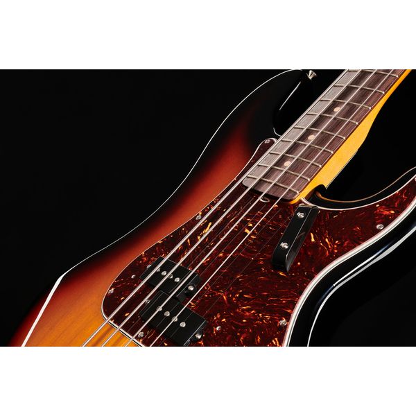 Fender AV II 60 P BASS RW WT3TB