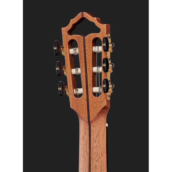 Höfner HM89-CE Master Classic Guitar