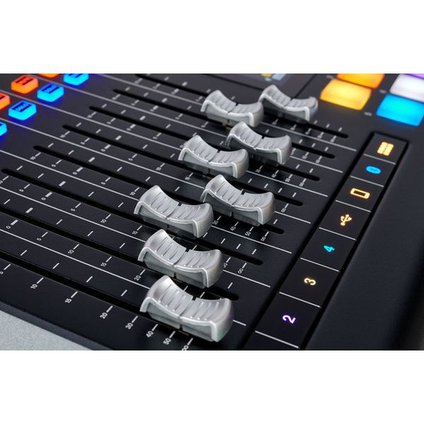 Tascam Mixcast 4