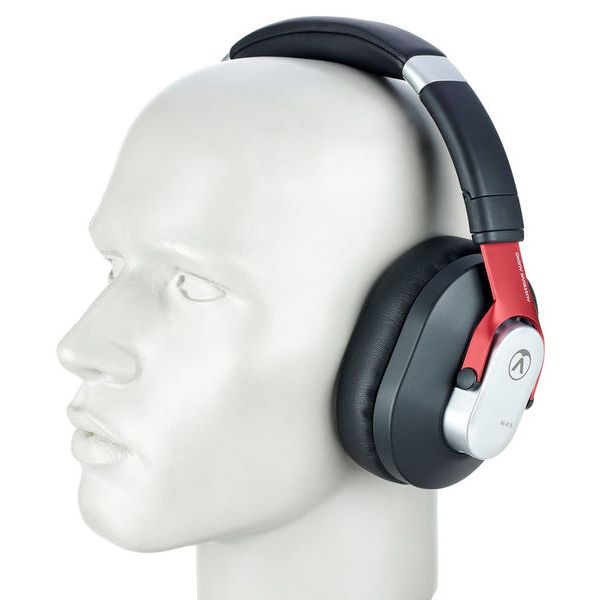 Austrian Audio Hi-X15